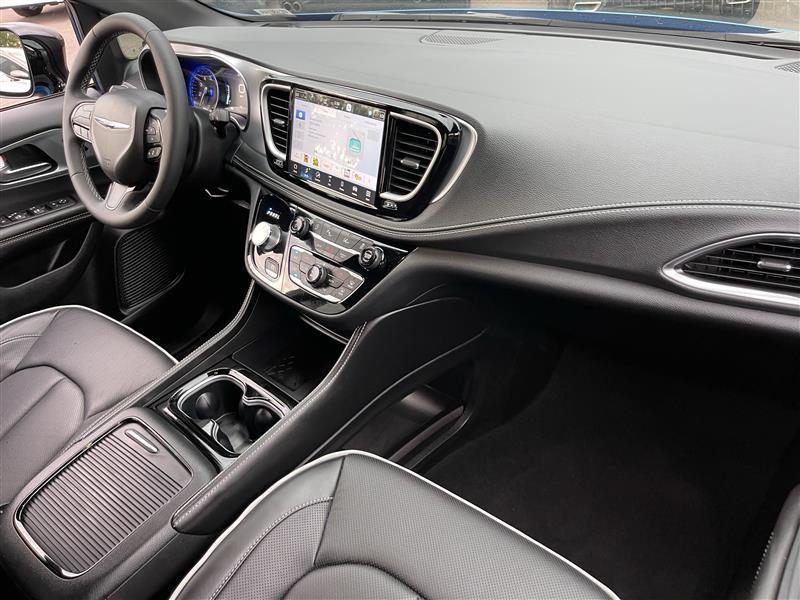 Chrysler Pacifica Limited 2026