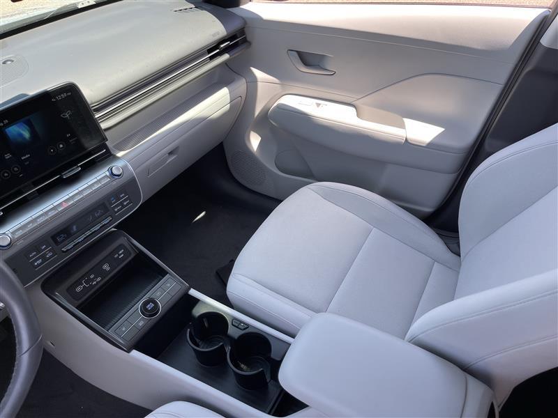 Hyundai Kona EV SEL 2025