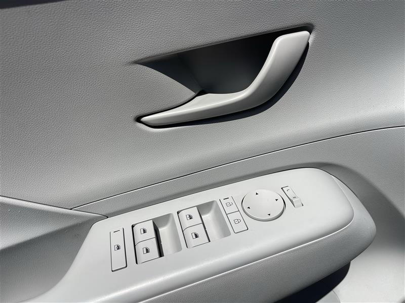 Hyundai Kona EV SEL 2025