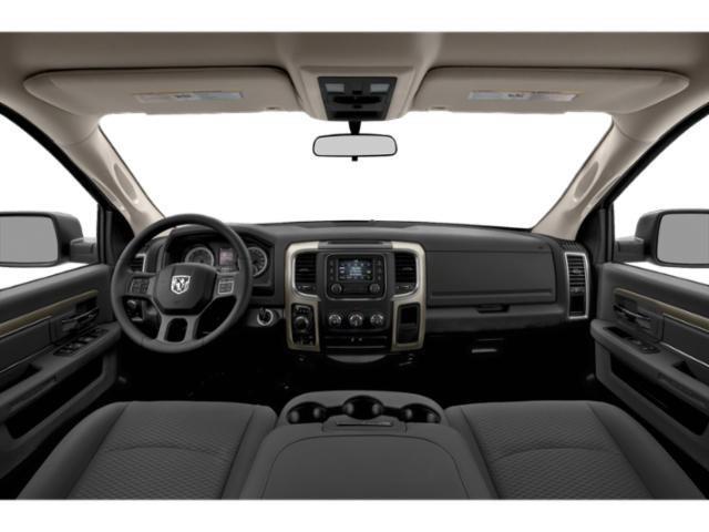 RAM 1500 SLT Quad Cab 4WD 2022