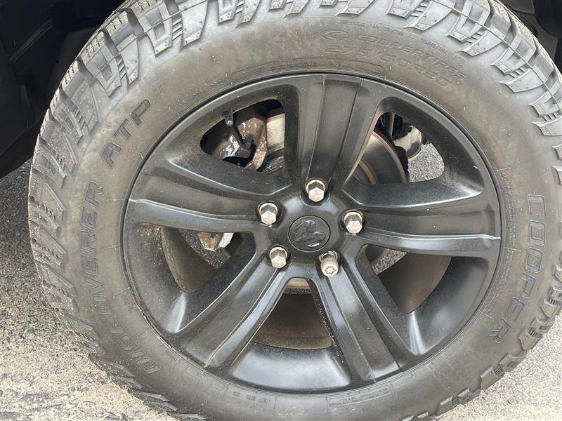 RAM 1500 SLT Quad Cab 4WD 2022