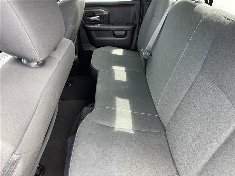 RAM 1500 SLT Quad Cab 4WD 2022