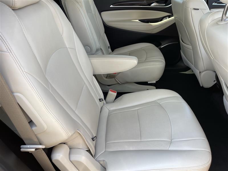 Buick Enclave Essence FWD 2023