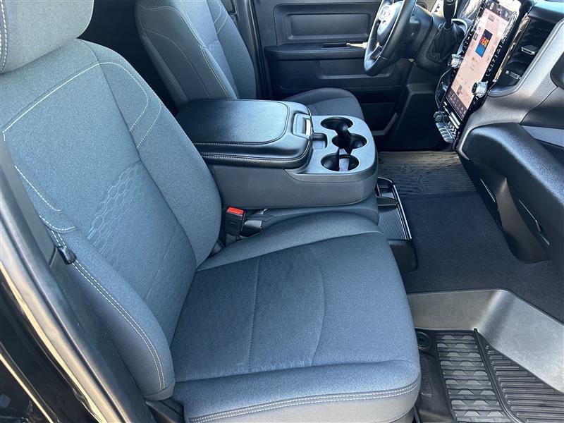 RAM 2500 Tradesman Crew Cab SWB 4WD 2025