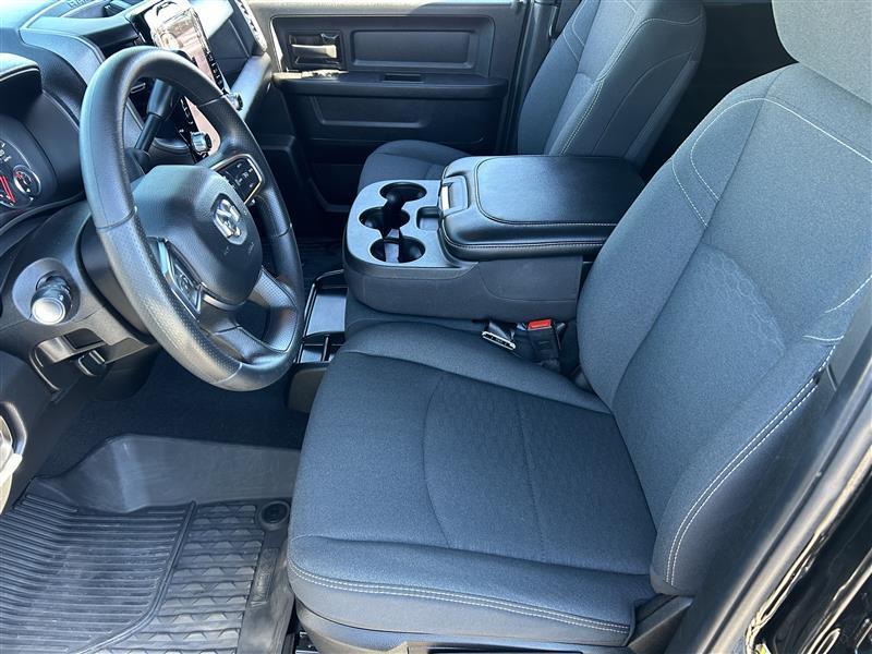 RAM 2500 Tradesman Crew Cab SWB 4WD 2025