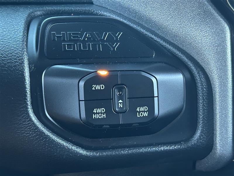 RAM 2500 Tradesman Crew Cab SWB 4WD 2025
