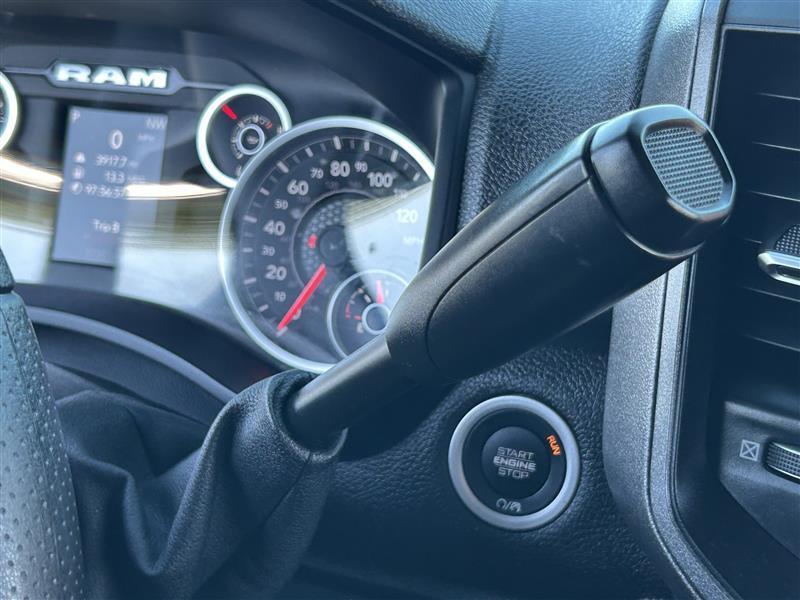 RAM 2500 Tradesman Crew Cab SWB 4WD 2025