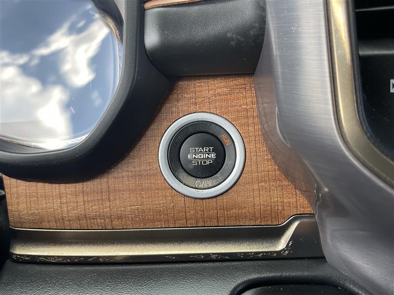 RAM 1500 Longhorn Crew Cab SWB 4WD 2023