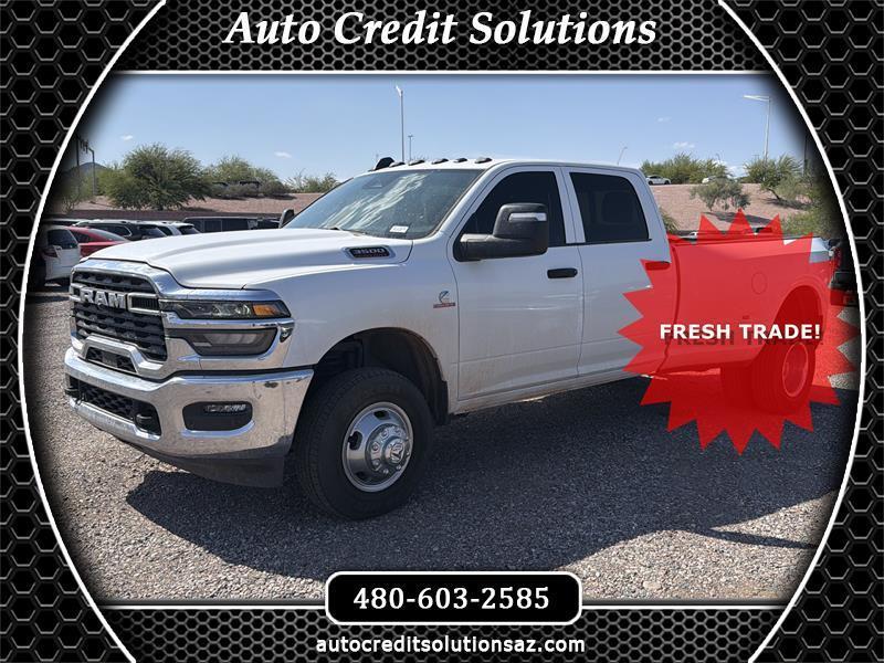 RAM 3500 Tradesman Crew Cab 4WD DRW 2026