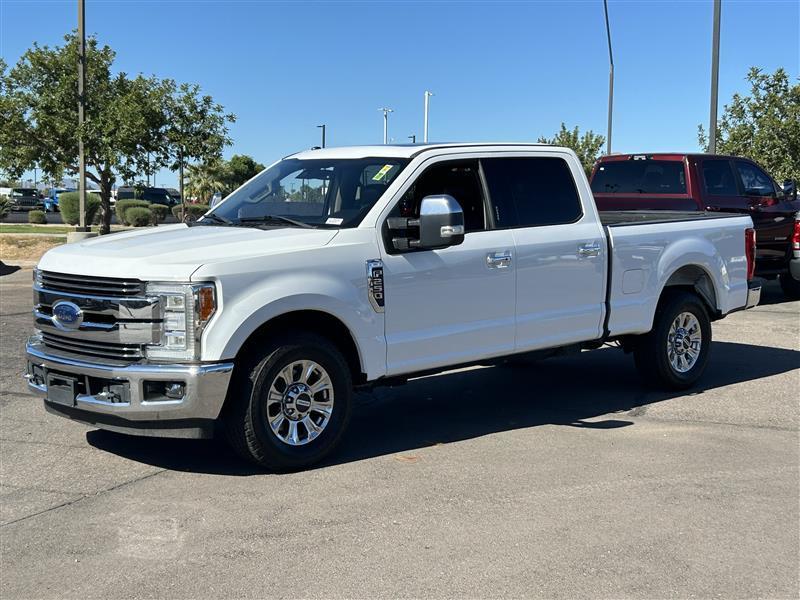 Ford F-250 SD Lariat Crew Cab 2WD 2018
