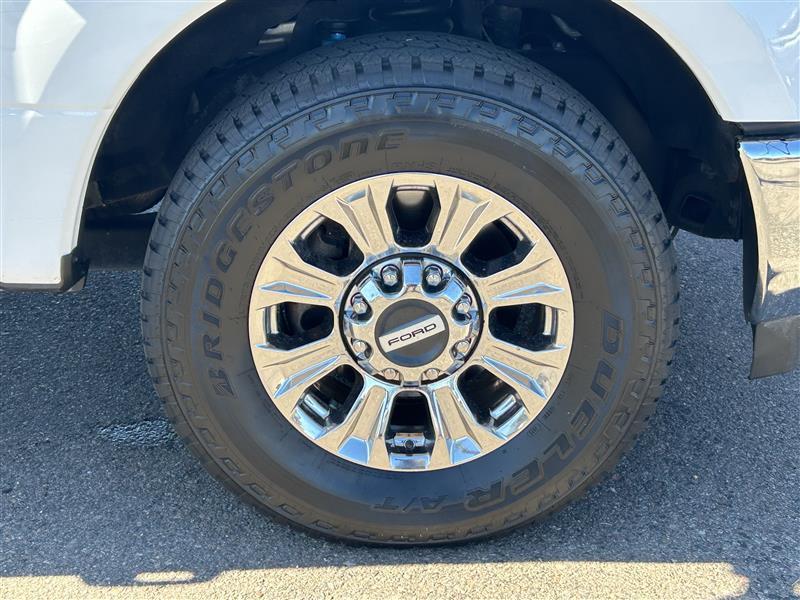 Ford F-250 SD Lariat Crew Cab 2WD 2018