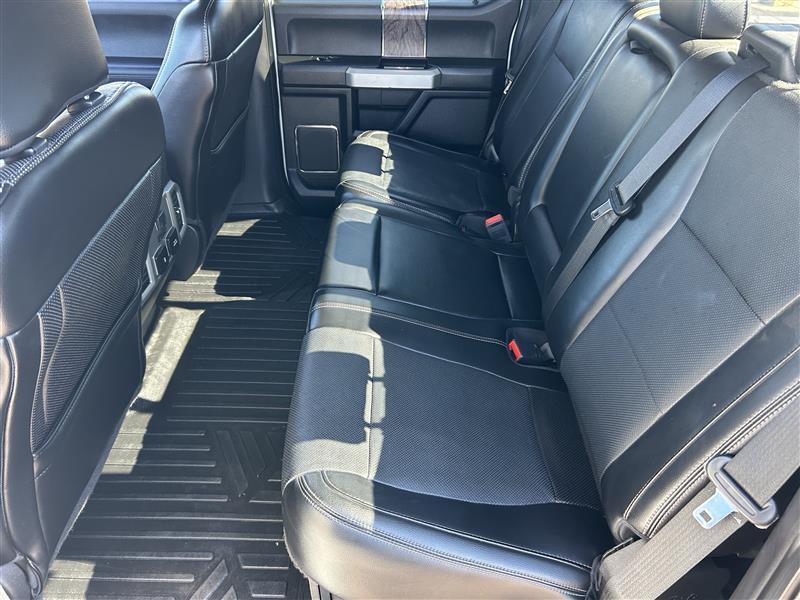 Ford F-250 SD Lariat Crew Cab 2WD 2018