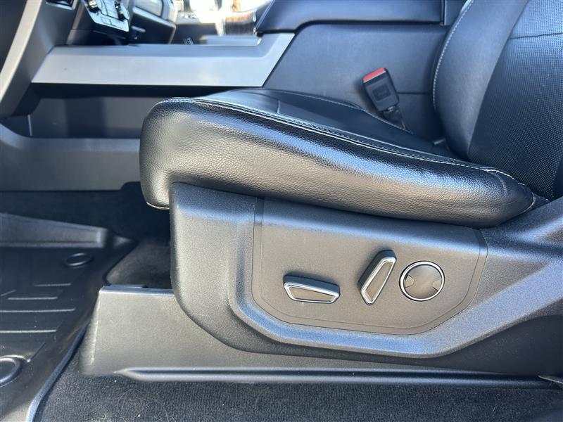 Ford F-250 SD Lariat Crew Cab 2WD 2018