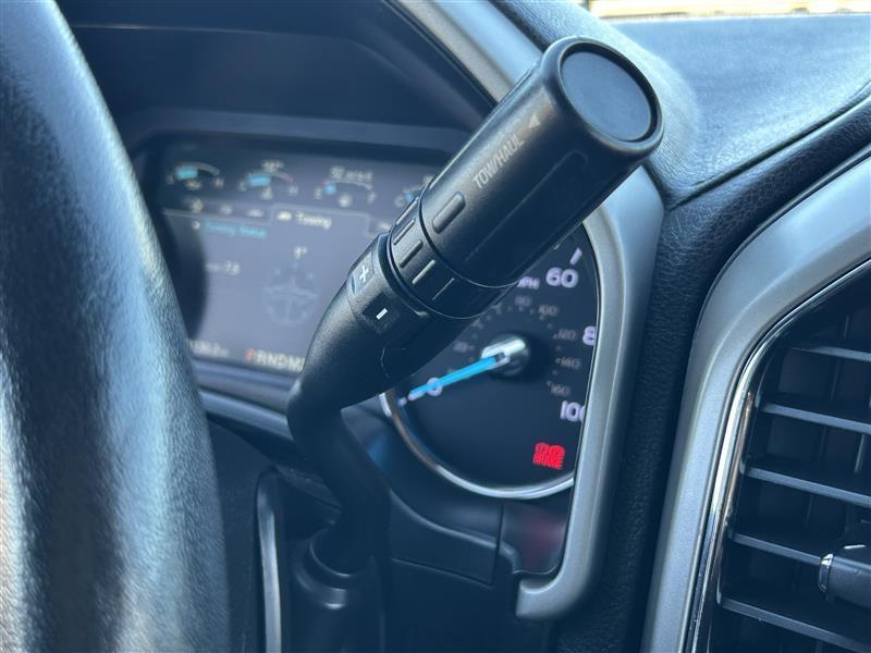 Ford F-250 SD Lariat Crew Cab 2WD 2018
