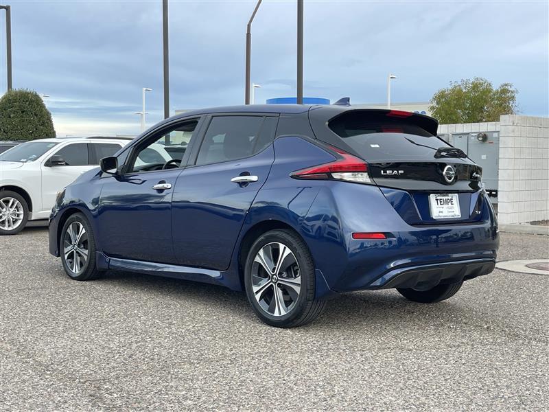 Nissan Leaf SV 2022