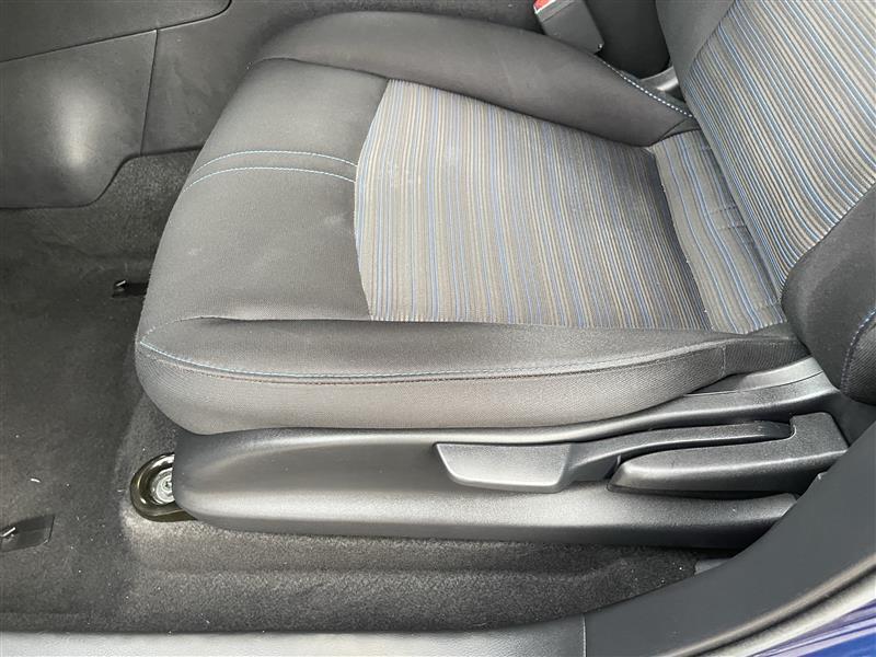 Nissan Leaf SV 2022