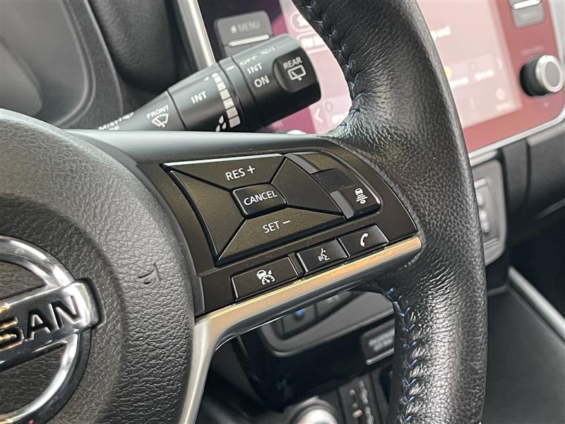 Nissan Leaf SV 2022
