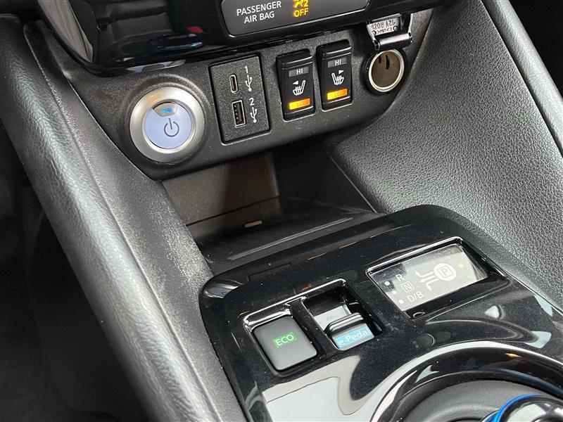 Nissan Leaf SV 2022
