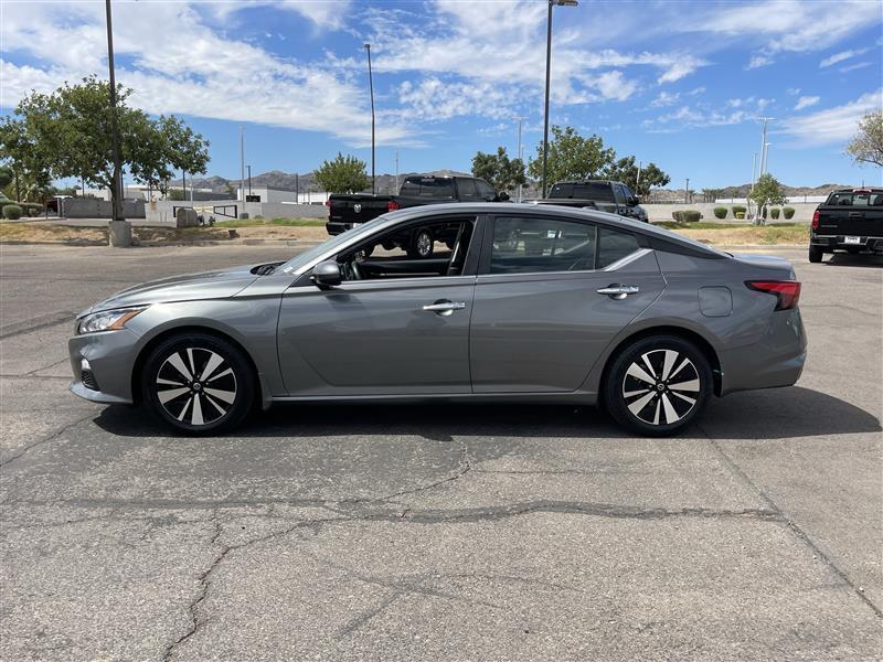 Nissan Altima 2.5 SV 2022