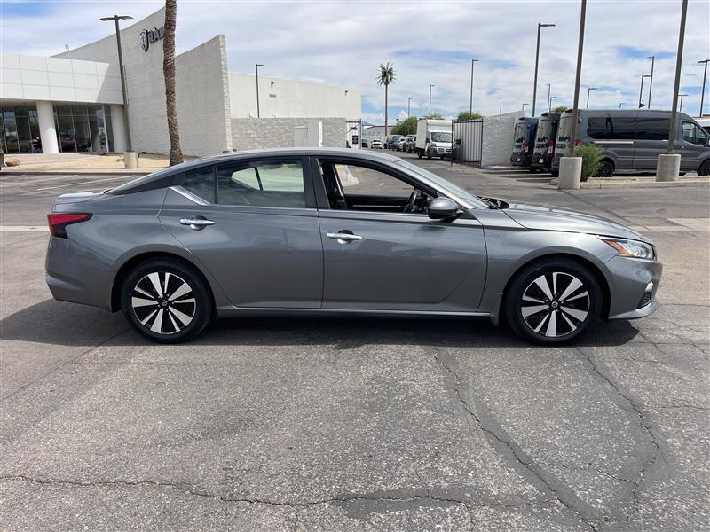 Nissan Altima 2.5 SV 2022