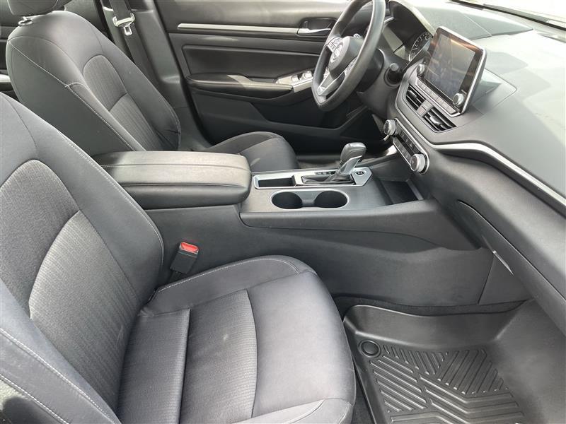 Nissan Altima 2.5 SV 2022