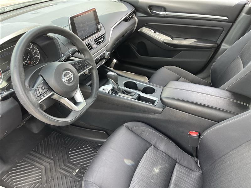 Nissan Altima 2.5 SV 2022