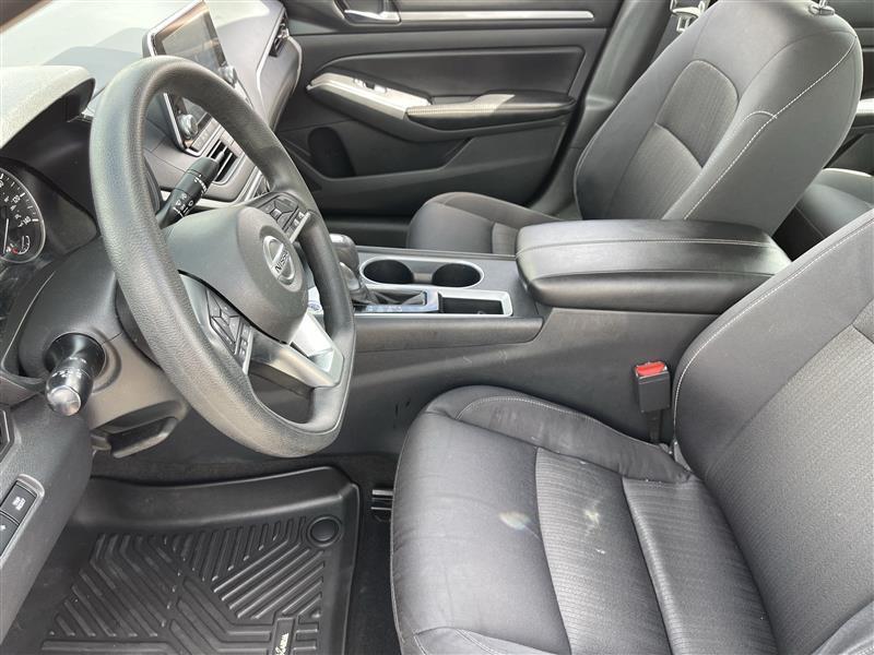 Nissan Altima 2.5 SV 2022