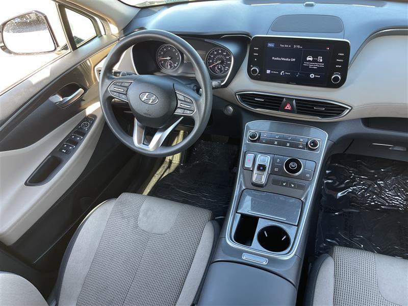 Hyundai Santa Fe SEL 2022