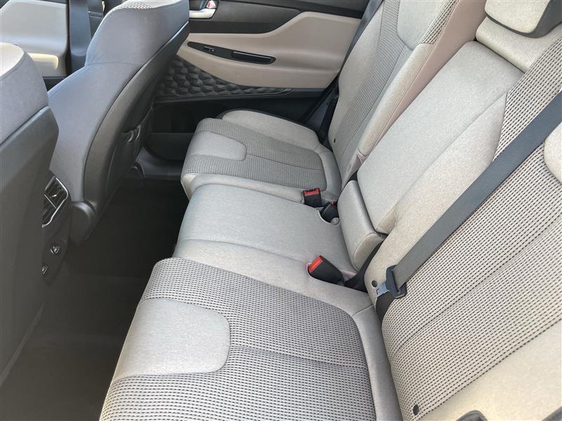 Hyundai Santa Fe SEL 2022