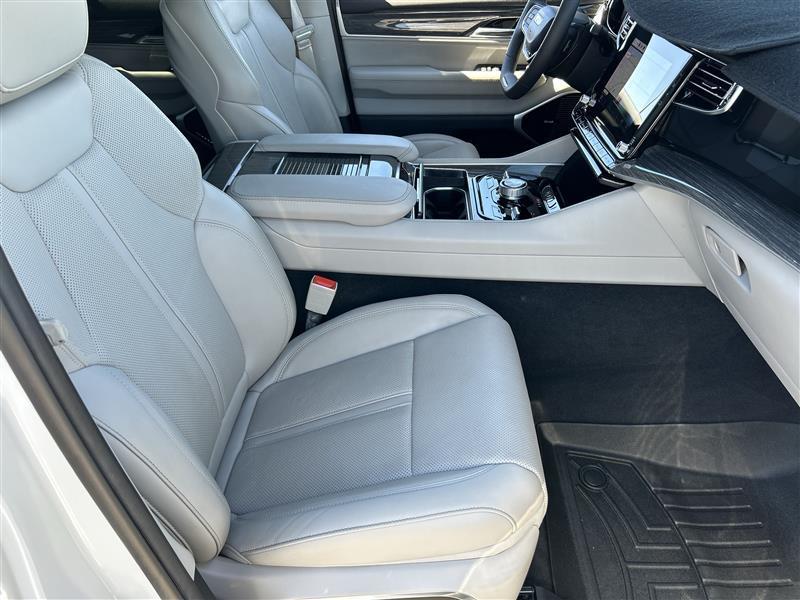 Jeep Wagoneer Series III 4WD 2022
