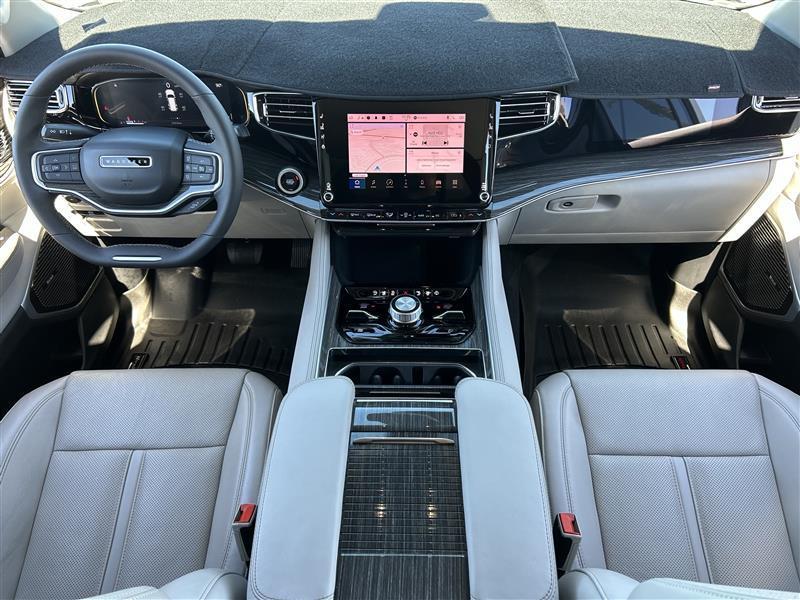 Jeep Wagoneer Series III 4WD 2022