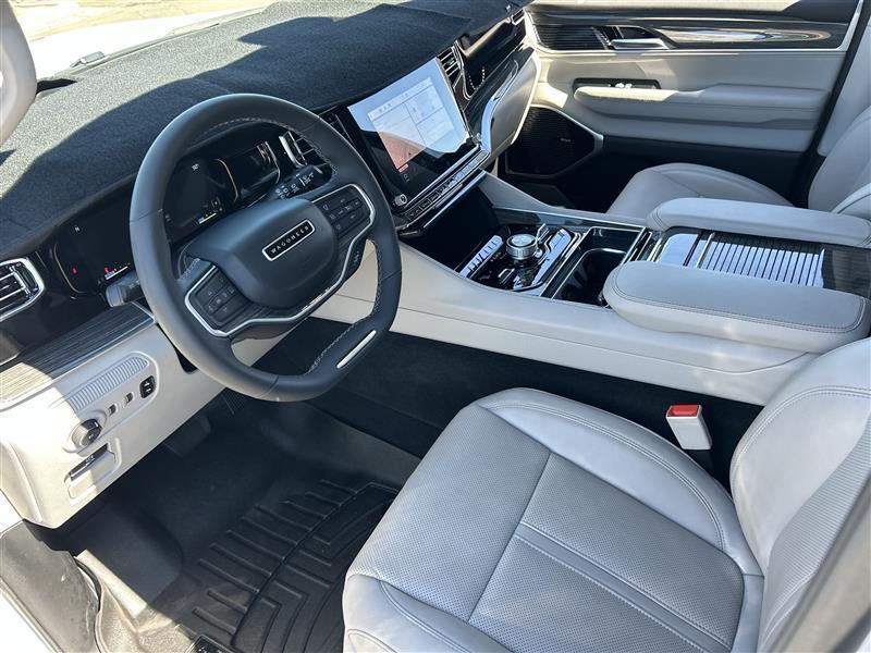 Jeep Wagoneer Series III 4WD 2022