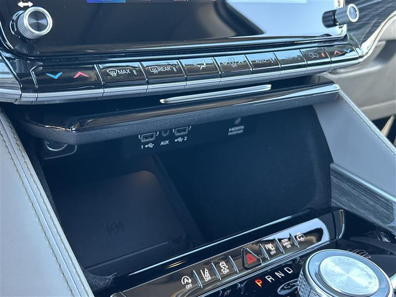 Jeep Wagoneer Series III 4WD 2022
