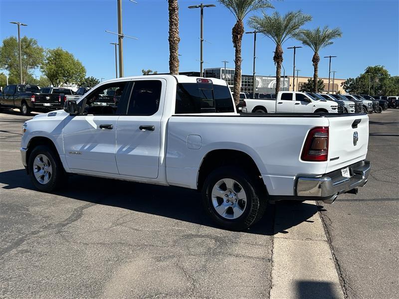 RAM 1500 Big Horn Quad Cab 2WD 2024