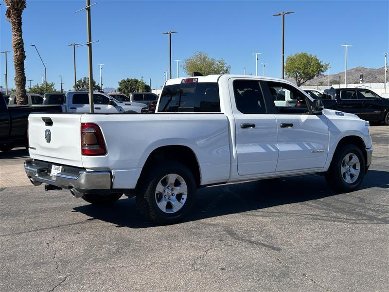 RAM 1500 Big Horn Quad Cab 2WD 2024