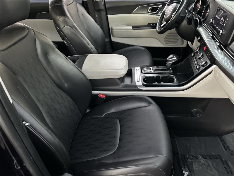 Kia Carnival LX Seat Package 2024