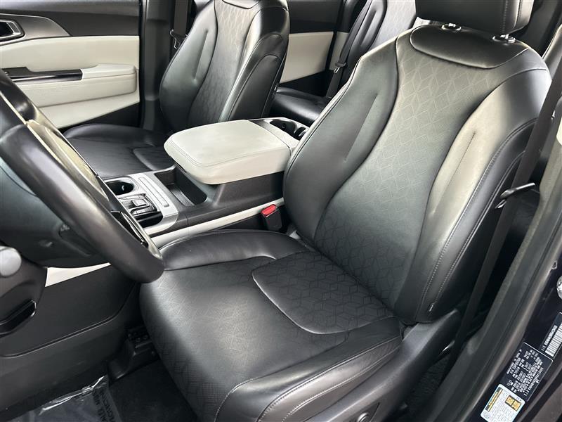 Kia Carnival LX Seat Package 2024