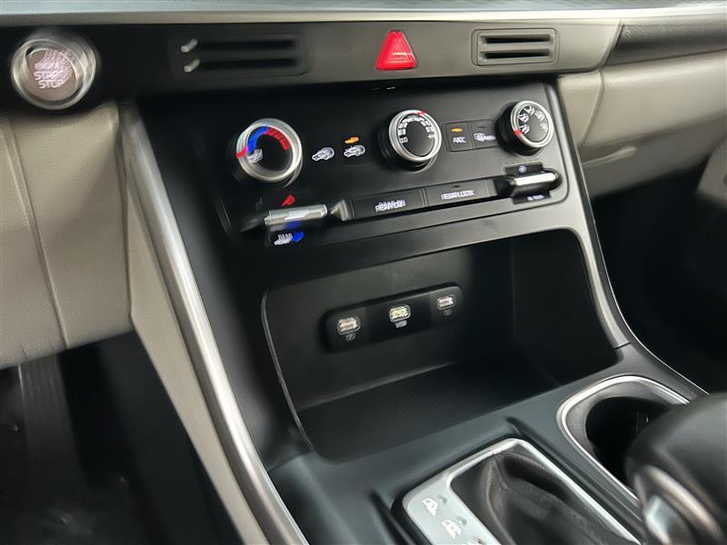 Kia Carnival LX Seat Package 2024