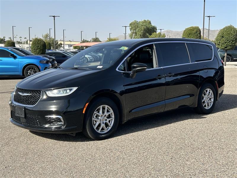 Chrysler Pacifica Select 2025