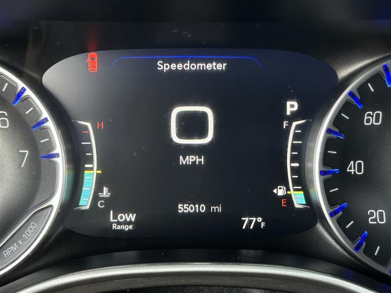Chrysler Pacifica Select 2025