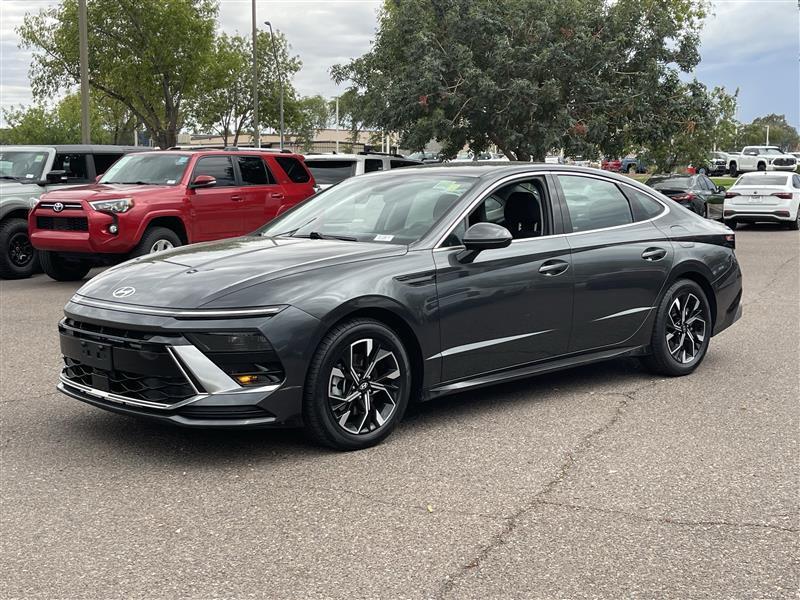 Hyundai Sonata SEL 2025