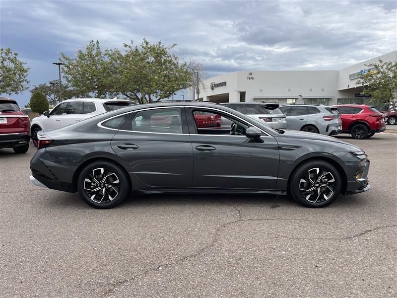 Hyundai Sonata SEL 2025