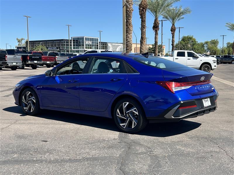 Hyundai Elantra Limited 2025