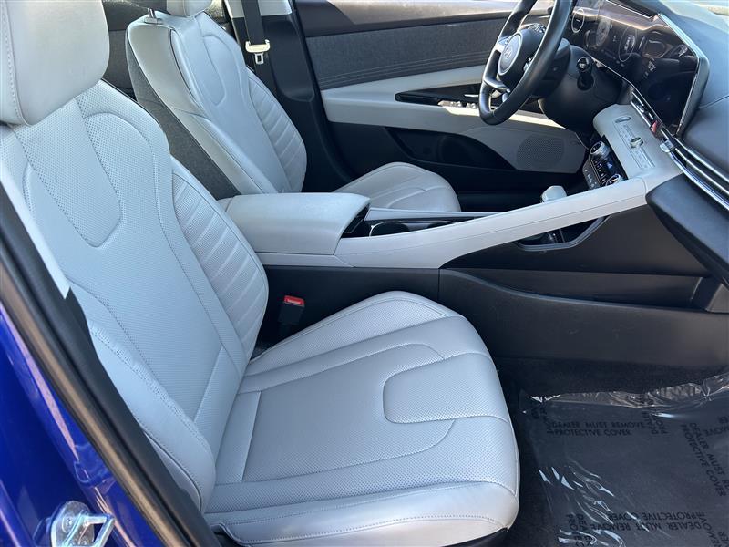 Hyundai Elantra Limited 2025