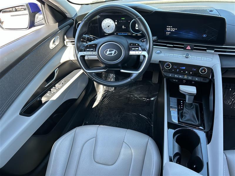 Hyundai Elantra Limited 2025