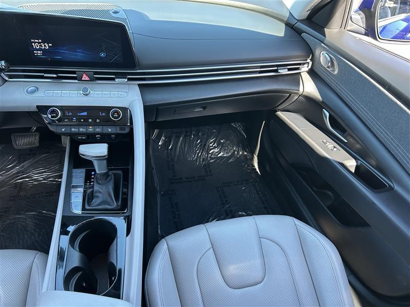 Hyundai Elantra Limited 2025