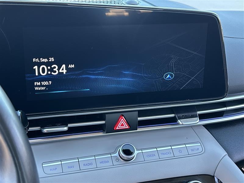 Hyundai Elantra Limited 2025