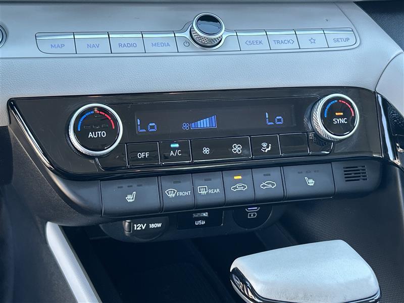 Hyundai Elantra Limited 2025