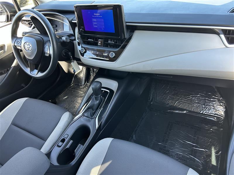 Toyota Corolla LE 2025