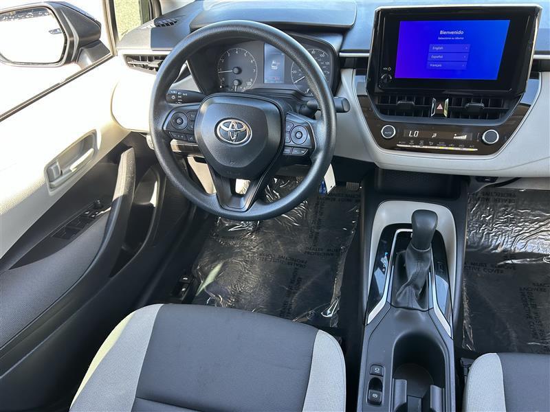 Toyota Corolla LE 2025